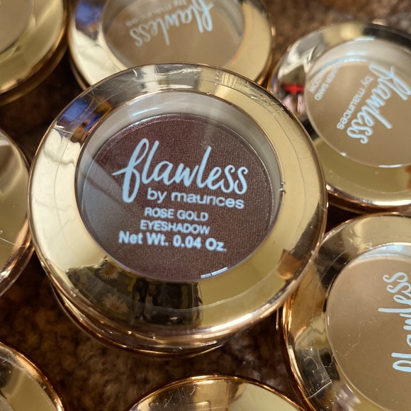 Maurices Other - ✨Maurices Flawless Collection Eye Shadow✨